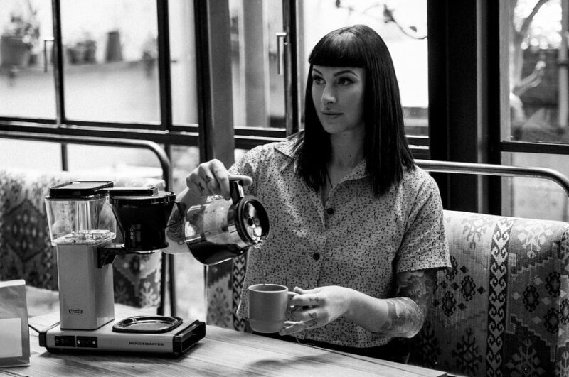 Nicole Battefeld Montgomery pour coffee