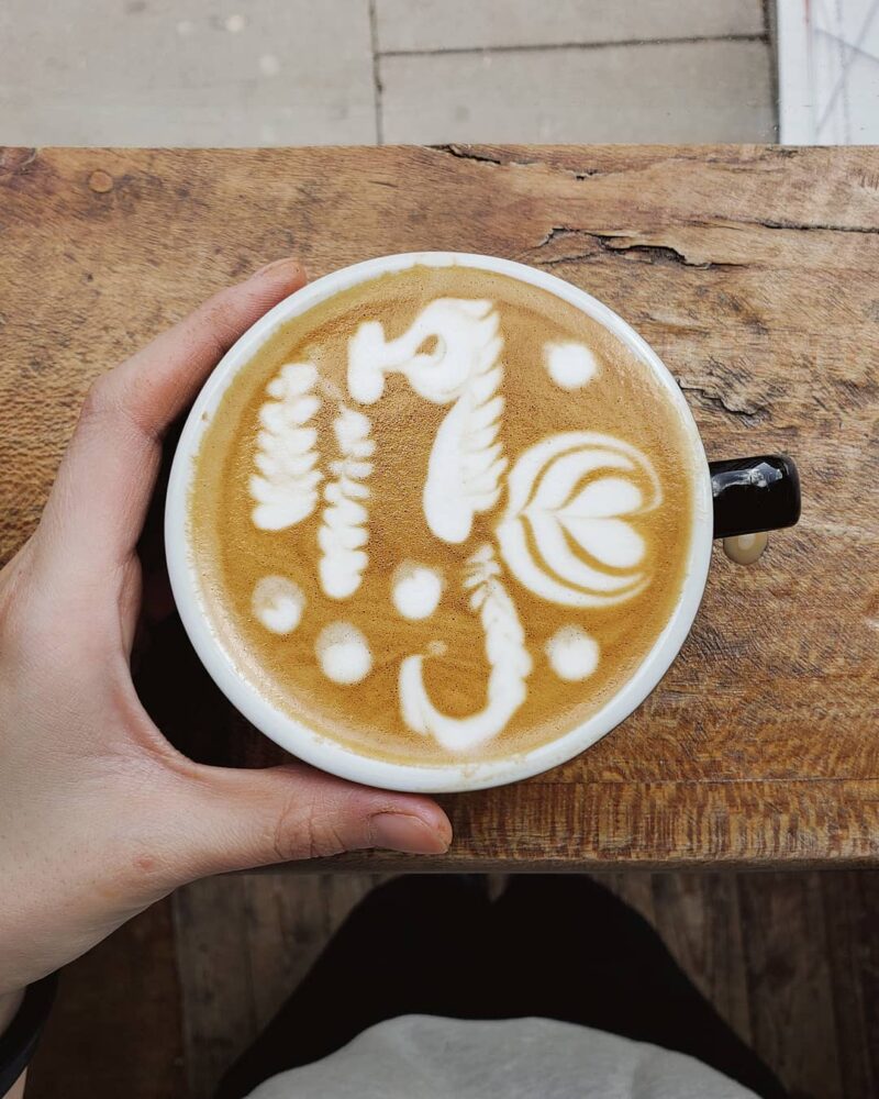 Jessie Gao latte art seahourse